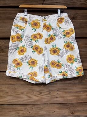 Vtg Gitano Sunflower Jean Shorts